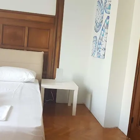 Violet Errathens Apartment - Athens Center, 7 Bd, 3 Bath Exterior photo