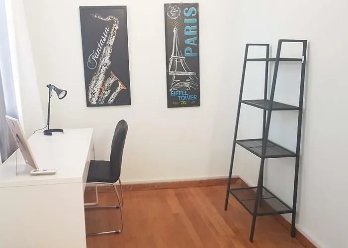 Violet Errathens Apartment - Athens Center, 7 Bd, 3 Bath