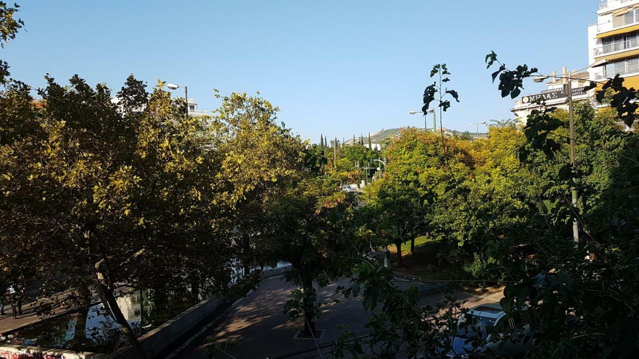 Apartment Violet Errathens - Center, 7 Bd, 3 Bath *