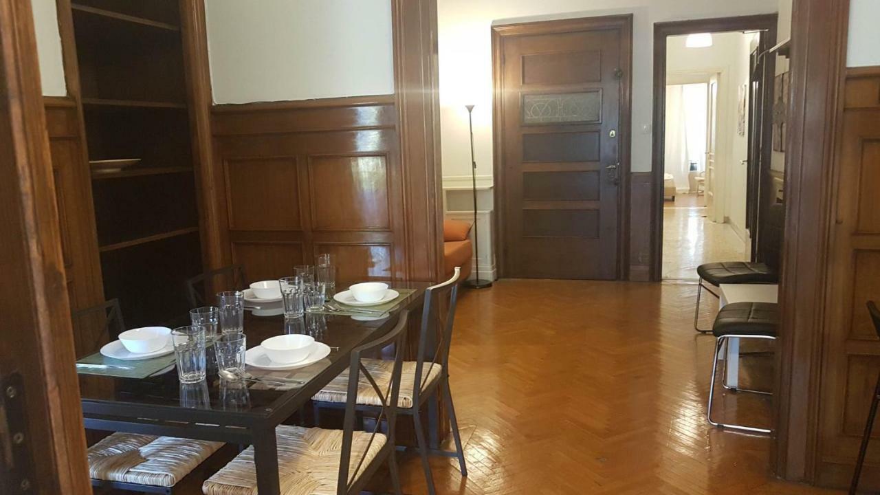Violet Errathens - Center, 7 Bd, 3 Bath Apartment *