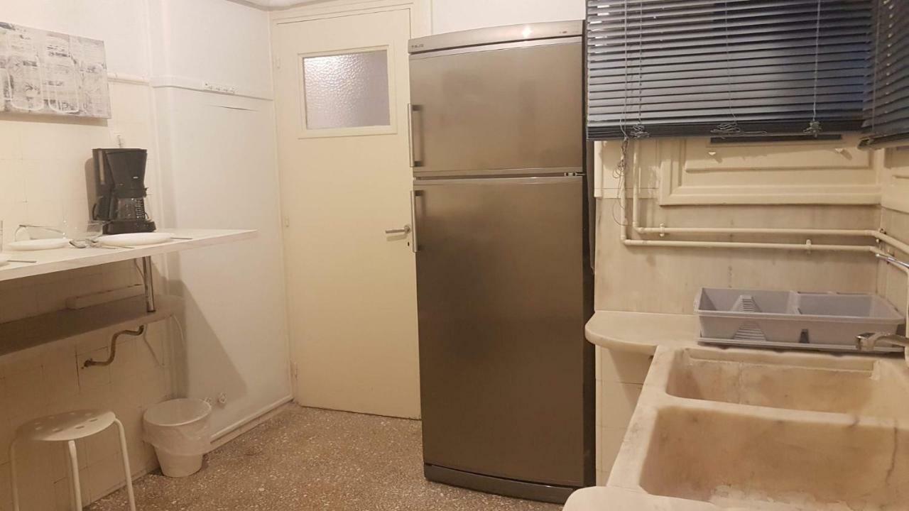 Apartment Violet Errathens - Center, 7 Bd, 3 Bath