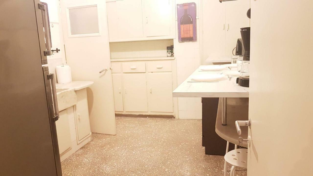 Violet Errathens - Center, 7 Bd, 3 Bath * Athens