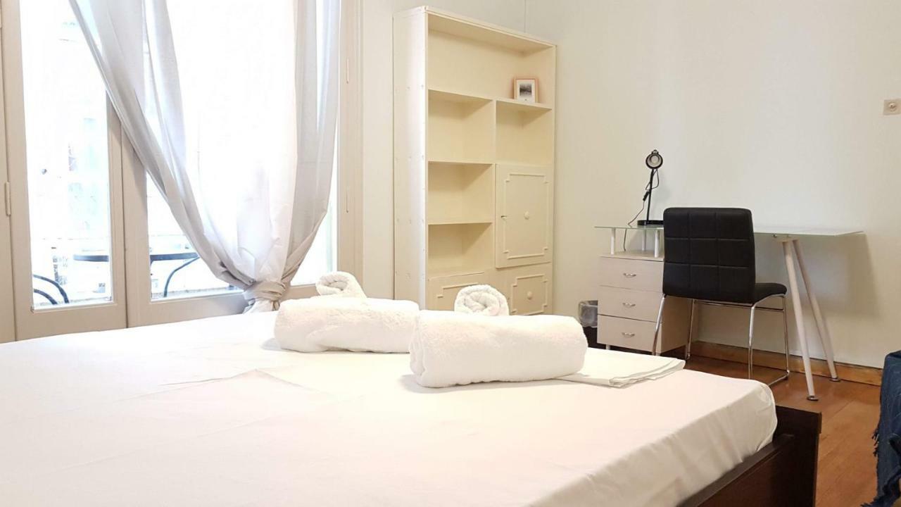 Apartment Violet Errathens - Center, 7 Bd, 3 Bath *