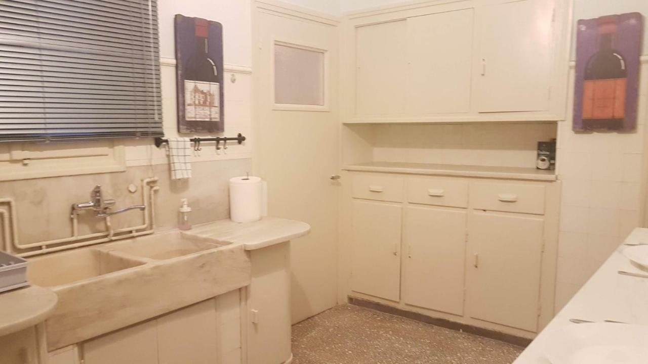 Apartment Violet Errathens - Center, 7 Bd, 3 Bath Athens