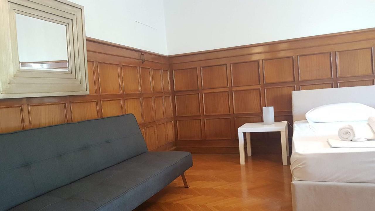 Violet Errathens - Center, 7 Bd, 3 Bath Αθήνα